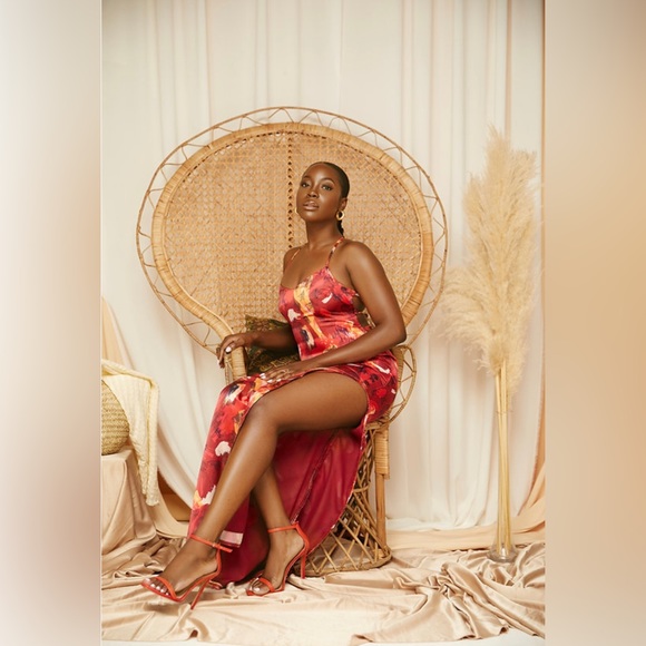 Rendoll Lagos Red Side-slit dress - Picture 4 of 5